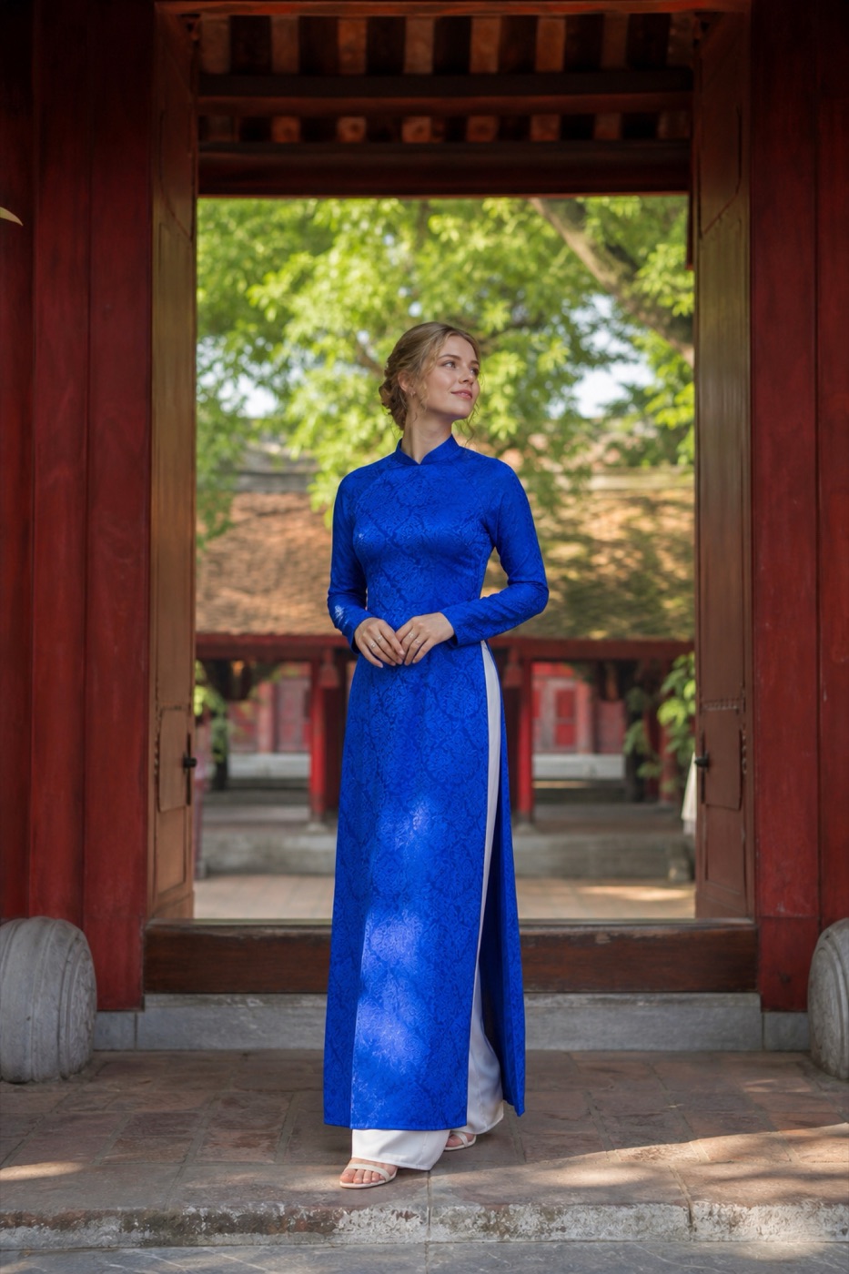 Ao Dai Photoshoot by Cáo Studio